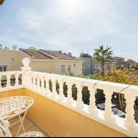 Villa Stunning Private Heated Pool &