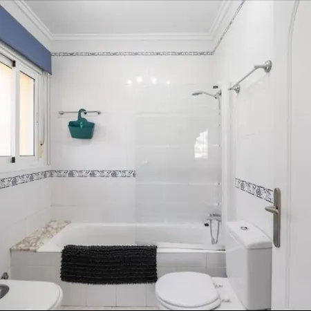 Stunning Private Heated Pool & Villa *