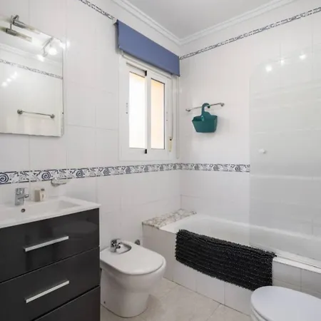 Stunning Private Heated Pool & *